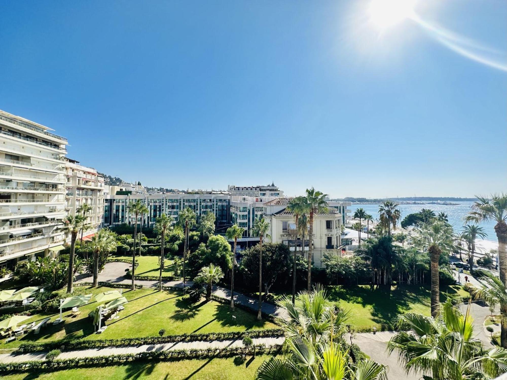Apartment Le Splendide - Croisette - Vue Cannes